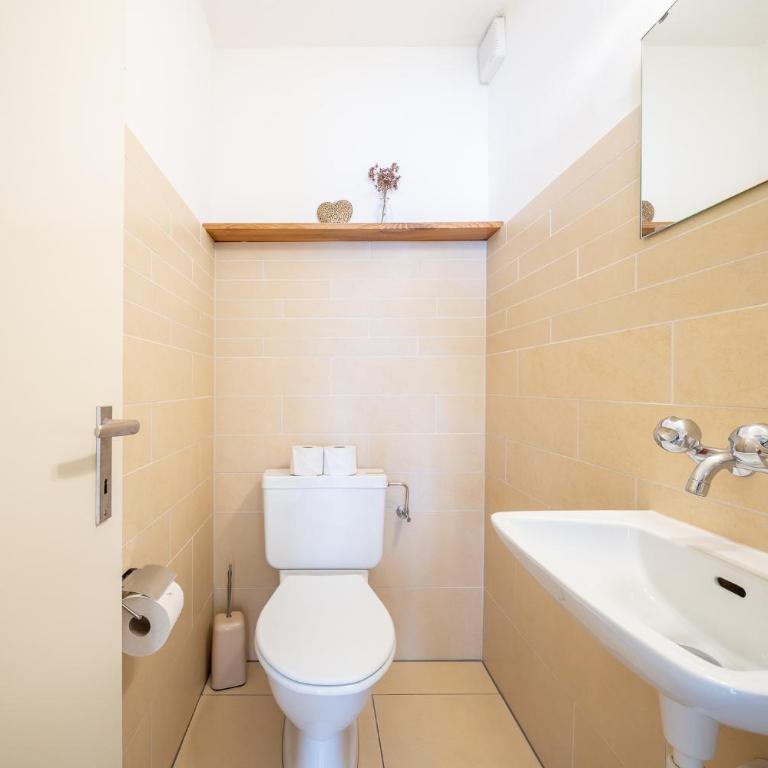 2205 Schoen eingerichtete Wohnung mit stilvollem Flair - Apartment mit Balkon - 7