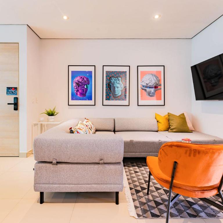 Trendy La Roma Condo with Parking & Patio - Apartamento Superior - 31