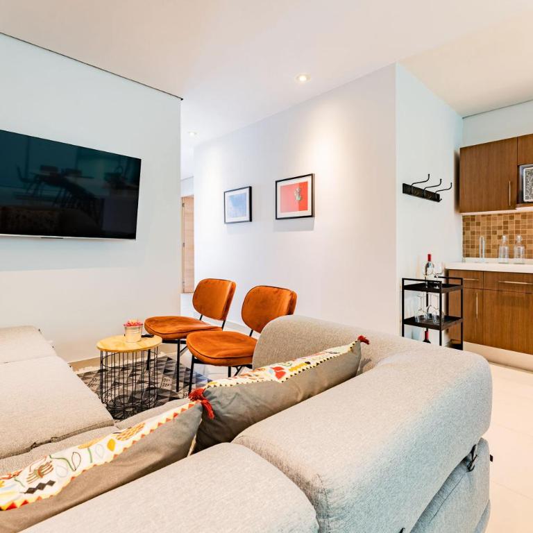 Trendy La Roma Condo with Parking & Patio - Apartamento Superior - 30