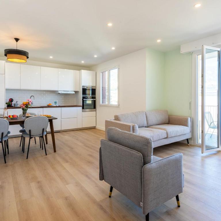 LE MONT ALBAN AP4360 By Riviera Holiday Homes - Appartement - Vue sur Mer - 8