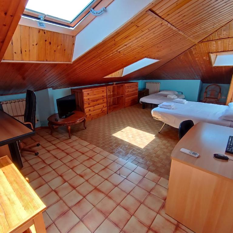 10 Posti Letto Attico Bruno - Appartamento con 3 Camere da Letto - 6