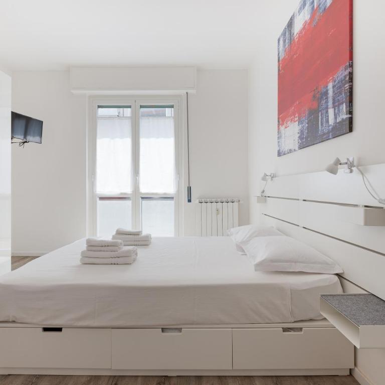 GuestHost - Cagnola Cozy Apartament with Balcony - Appartamento con 2 Camere da Letto - 2