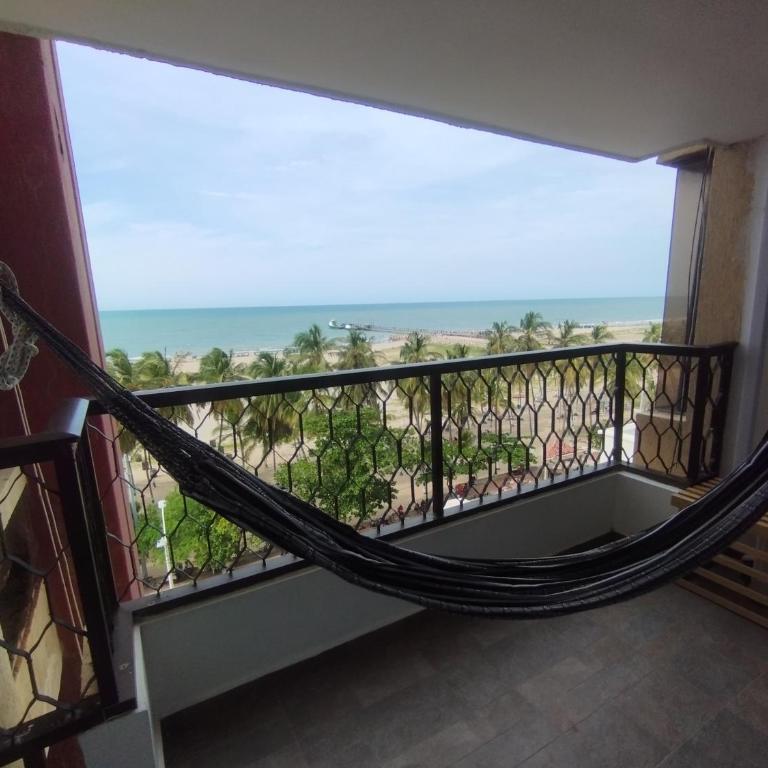 Riohacha III apartamento comodo y seguro perfectos para trabajar o vacacionar con balcón FRENTE AL MALECON - Apartamento de 2 dormitorios - 3