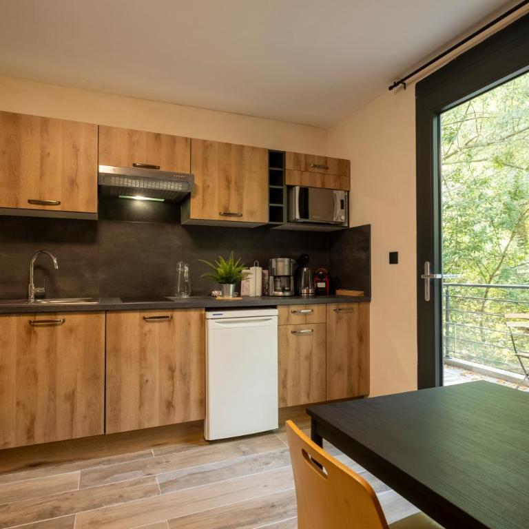 Gîte Les 3 Monts - Appartement avec Terrasse - 4