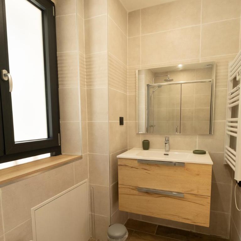Gîte Les 3 Monts - Appartement avec Balcon - 7