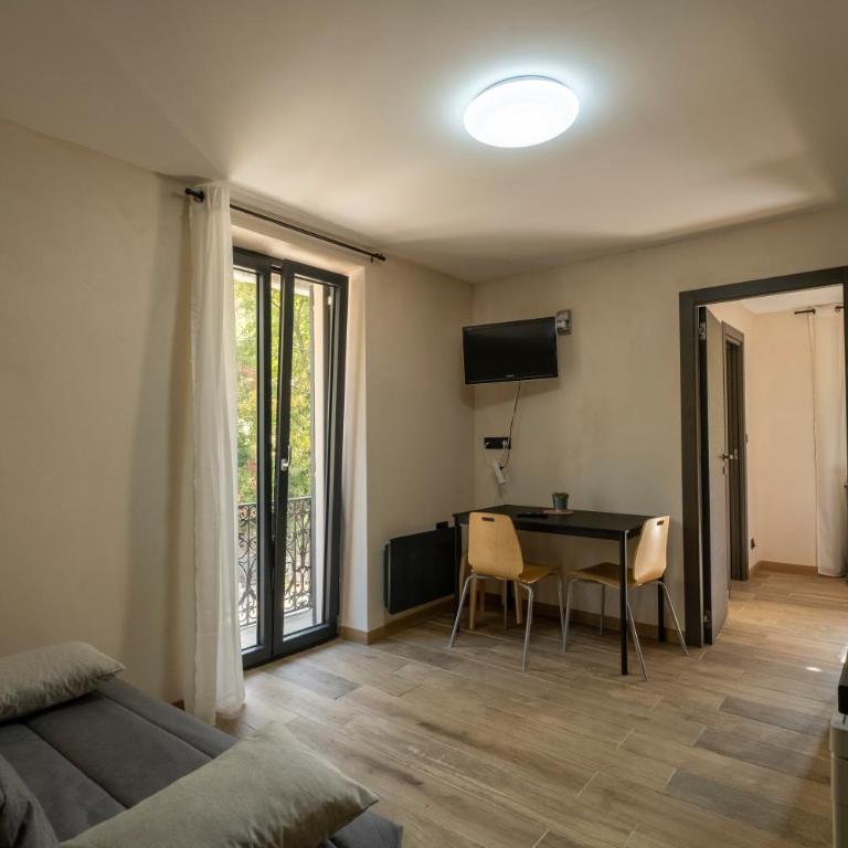 Gîte Les 3 Monts - Appartement avec Balcon - 1
