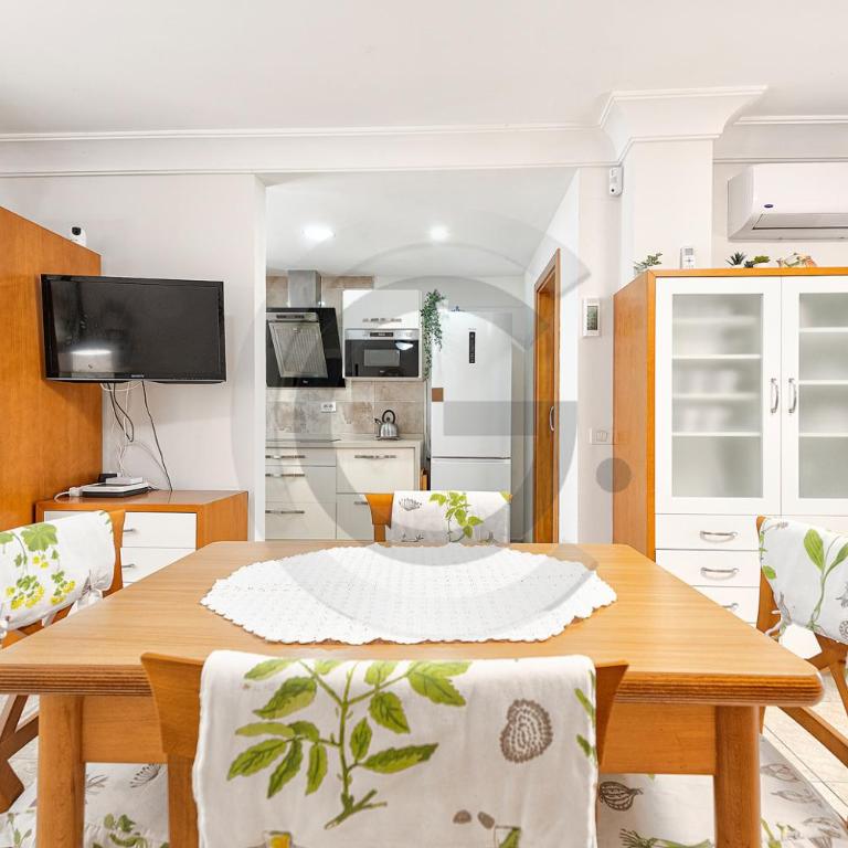 Sun & Beach Apartment - Four-Room Apartment - 13