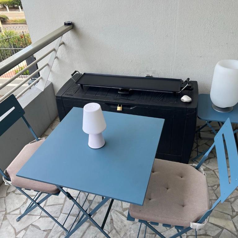 Seafront - beautiful flat with aircon and comfortable loggia - Appartement 1 Chambre - 8