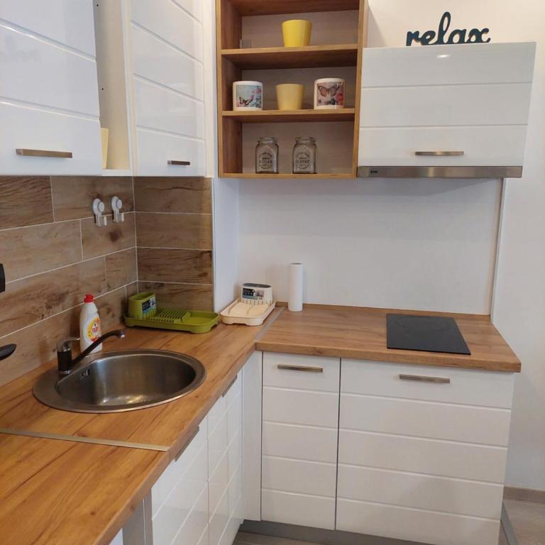 Milmari Venera - Apartment with Balcony - 8