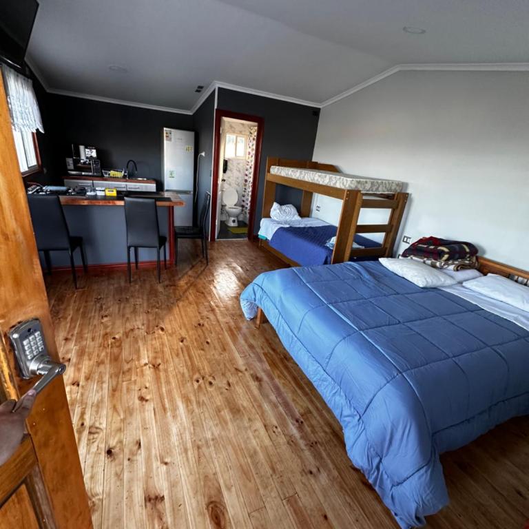 Hostal y Cabañas Mirando al Mar - Apartamento Estudio con vistas al mar - 2