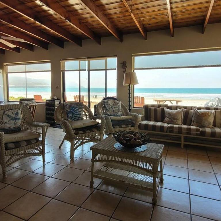 CASA MARBELLA 4BR 2BA Private Beach-Front Home - Four-Bedroom House - 4