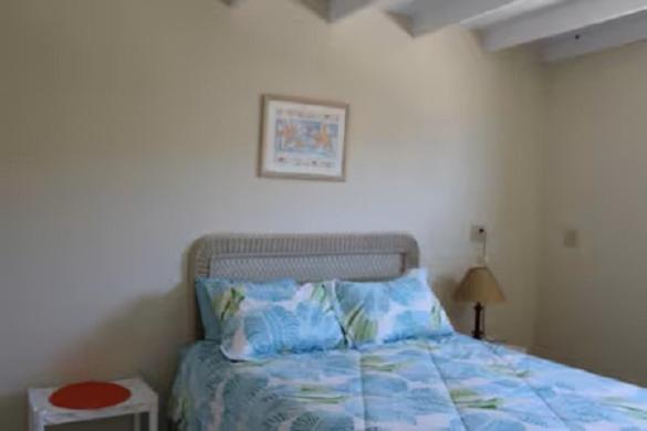 CASA MARBELLA 4BR 2BA Private Beach-Front Home - Four-Bedroom House - 10