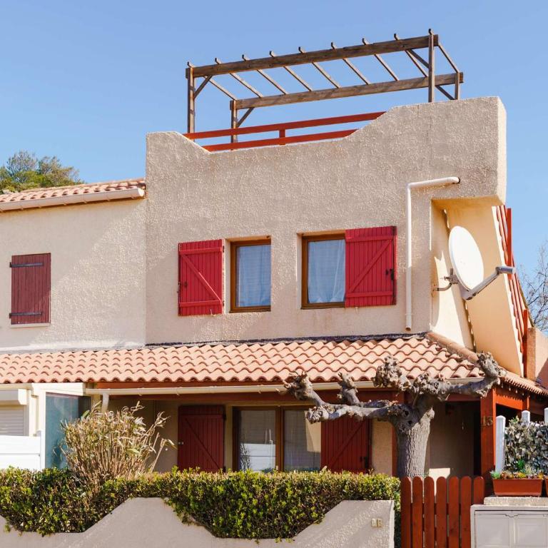 Pavillon T3 rénové, proche plage, 2 chambres, terrasse, garage, WiFi - FR-1-409-170 - Villa - 2