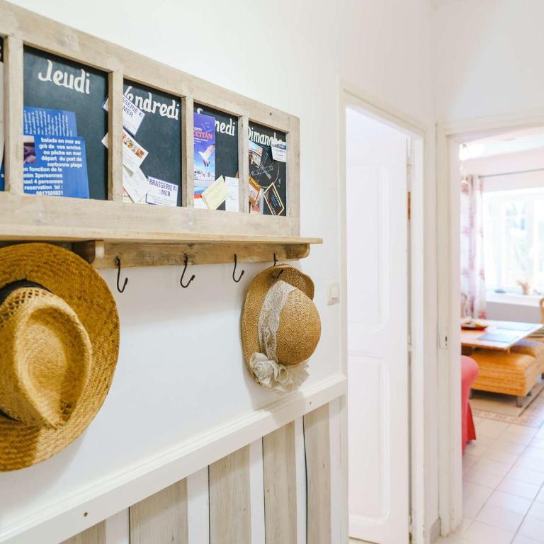 Charmant gîte de 55 m² au cœur d'un domaine viticole à 2 km de Narbonne-Plage, idéal pour 5 pers. - FR-1-409-177 - Apartment - 5