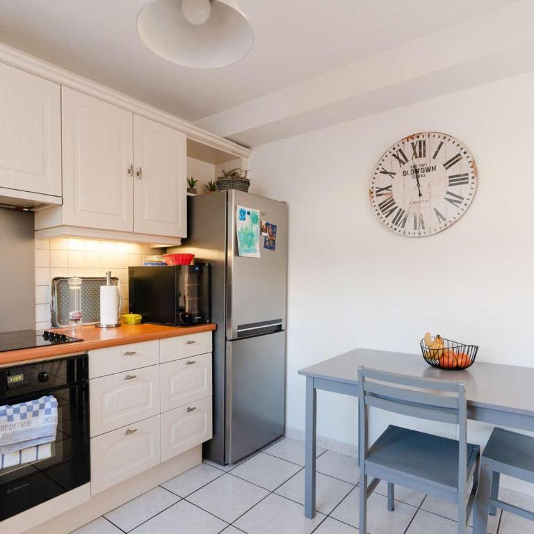 Pavillon climatisé 6 pers proche plage avec terrasses, wifi, parking privé, et tout confort à Narbonne-Plage - FR-1-409-209 - Villa - 3