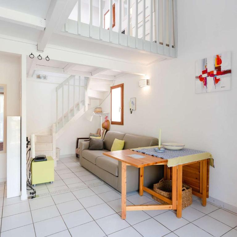 Pavillon Studio Mezzanine avec Piscine et Parking à Gruissan - FR-1-409-189 - Villa - 4