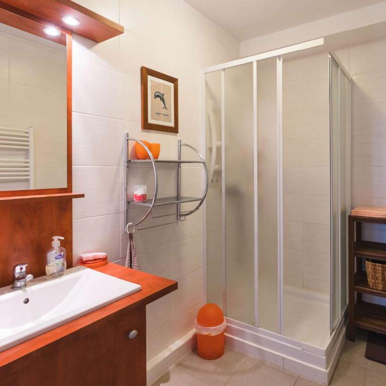 Appartement moderne 3 pièces, à 300m plage, parking, WIFI, Narbonne-Plage - FR-1-409-214 - Apartment - 7