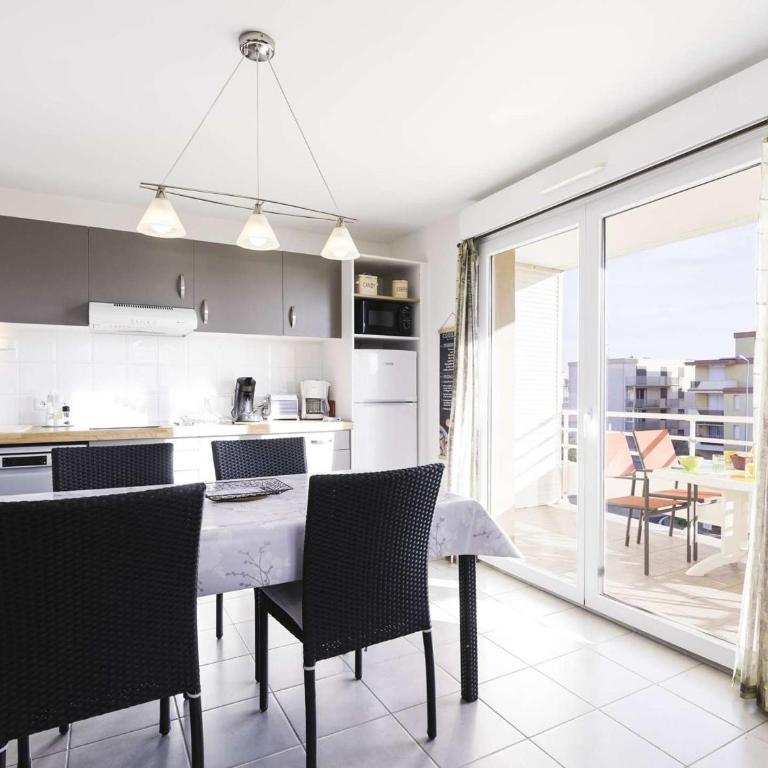 Appartement moderne 3 pièces, à 300m plage, parking, WIFI, Narbonne-Plage - FR-1-409-214 - Apartment - 10