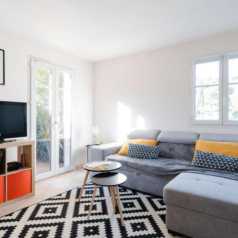 Charmant T2 en rez-de-jardin avec piscine, garage et WIFI à Narbonne-Plage - FR-1-409-208 - Apartment - 2