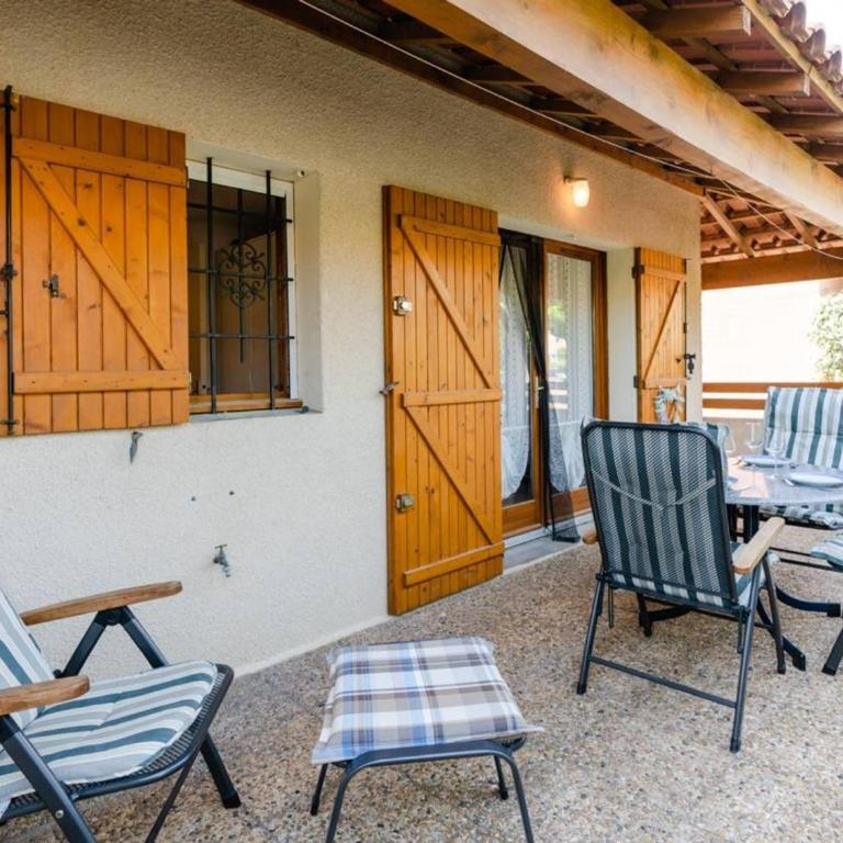 Pavillon T2 Mezzanine climatisé, piscine, Wifi, proche lagune et plage, parking, non-fumeur - FR-1-409-237 - Villa - 3