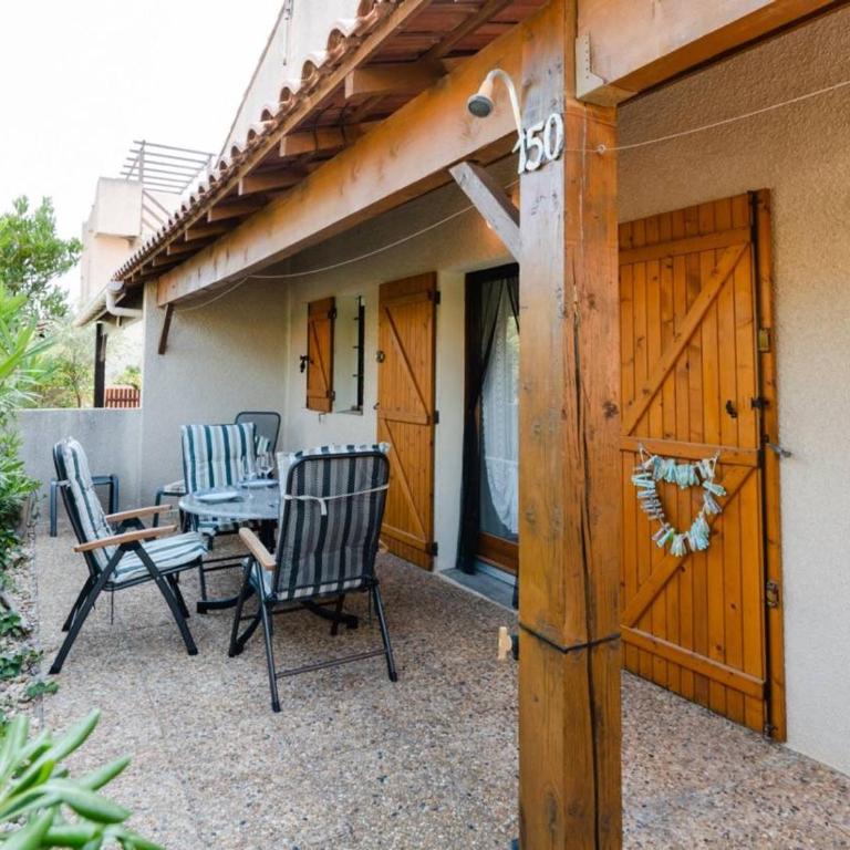 Pavillon T2 Mezzanine climatisé, piscine, Wifi, proche lagune et plage, parking, non-fumeur - FR-1-409-237 - Villa - 1