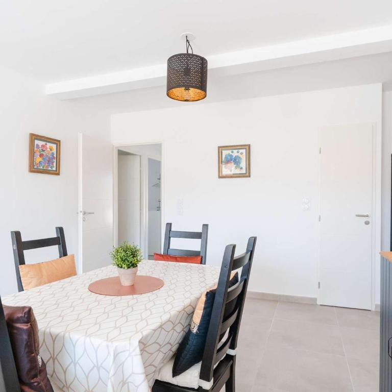 T3 climatisé, proche plage, neuf, WIFI inclus, parking privé - FR-1-409-230 - Apartamento - 12