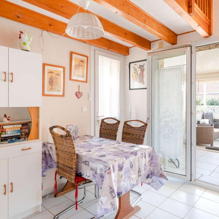 Pavillon Studio Mezzanine Climatisé avec Piscine et WIFI, Proche Plage à Gruissan - FR-1-409-240 - Villa - 8