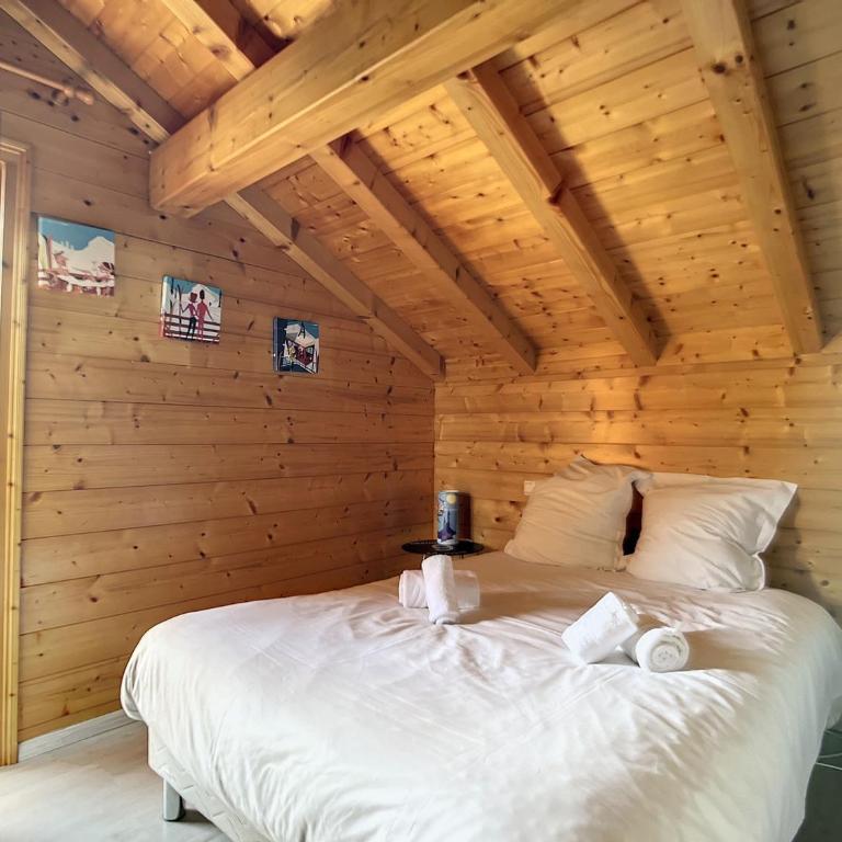 Chalet à Méribel avec Jacuzzi et Parking, 4 Chambres - FR-1-688-64 - Chalet - 7