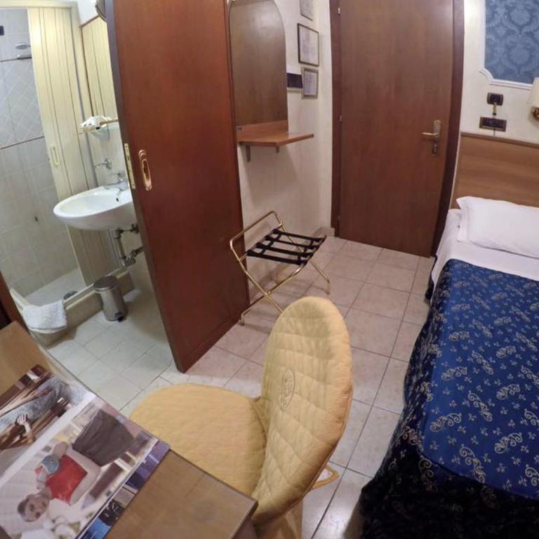 Hotel Assisi - Single Room - 6