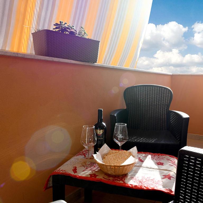 KRIS87 A 5 Minuti dal Porto - Two-Bedroom Apartment - 1