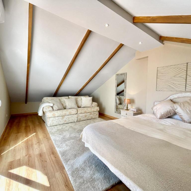 UNIQUE TOWNHOUSE IN FRONT OF PUERTO BANUS - Apartment - 9