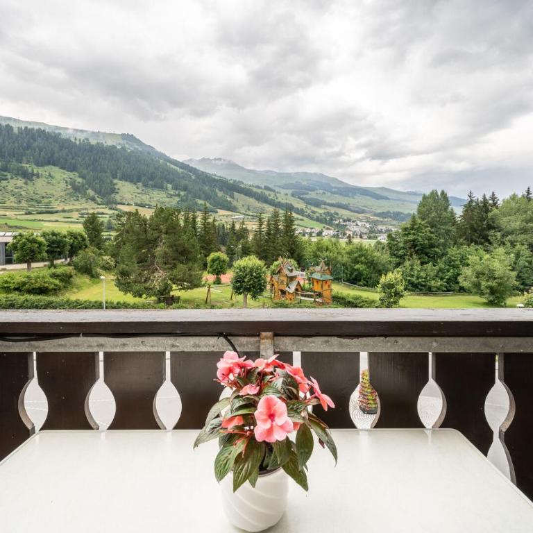 3306 Charmante 1,5-Zimmer-Wohnung mit Talblick - Studio mit Balkon - 7