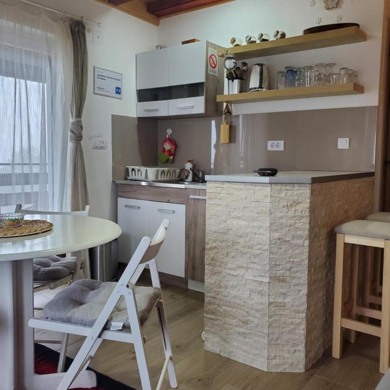 Apartman Čaroban odmor Divčibare - Apartment with Mountain View - 11