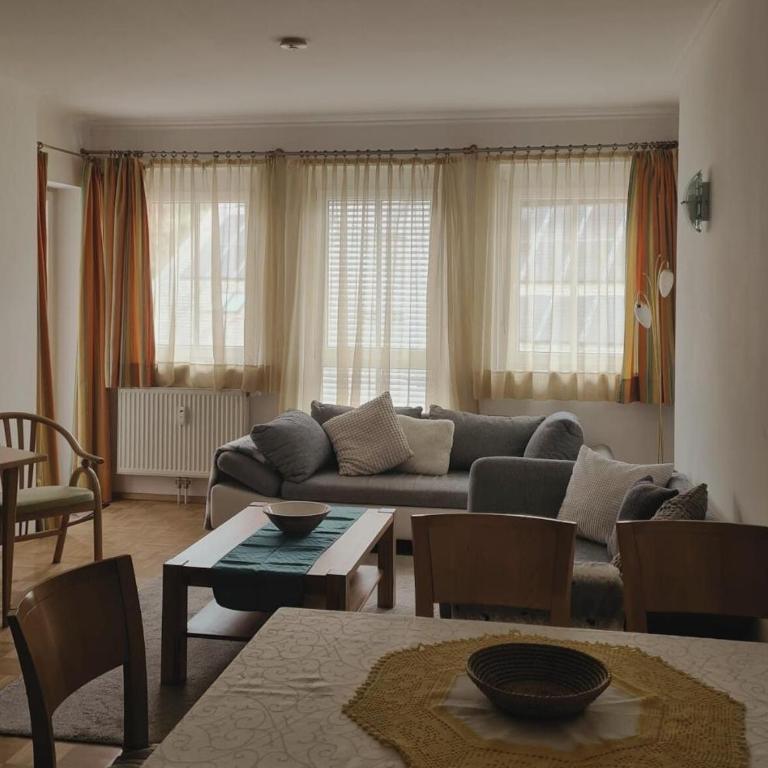 Appartement Bürgerbräu Hermagor - Apartment mit 1 Schlafzimmer und Balkon - 2