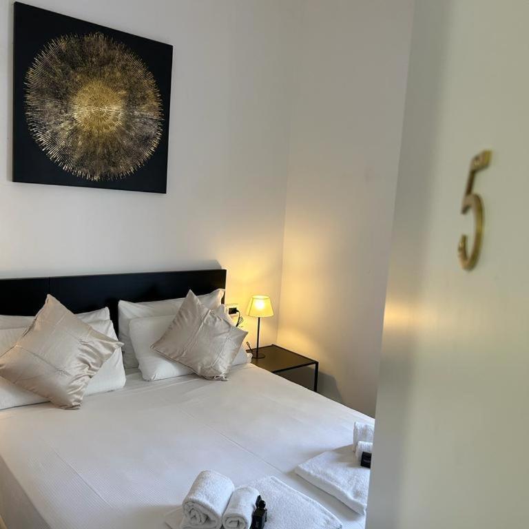 Brignole Rooms - Camera Matrimoniale - 7