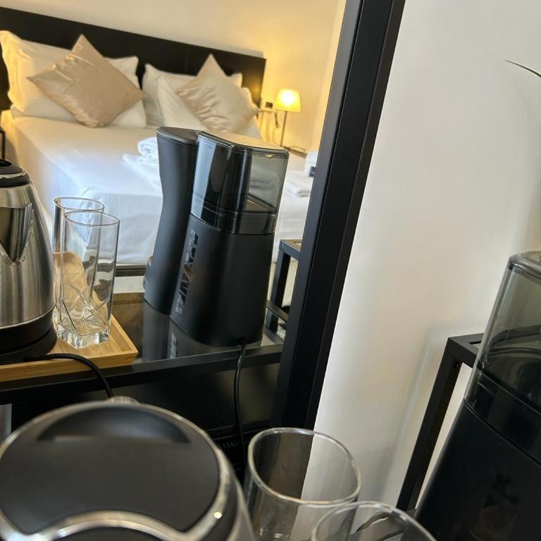 Brignole Rooms - Camera Tripla con Bagno Privato - 6
