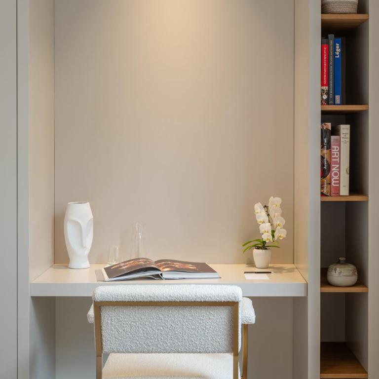 Appartement Avenue Montaigne - Paris Champs Elysées - Appartement - 9