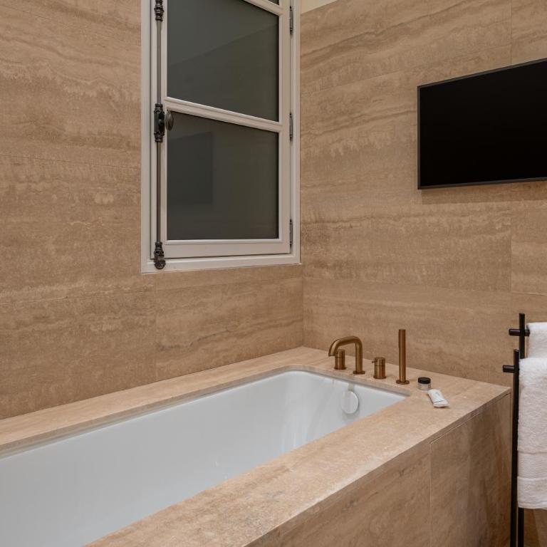Appartement Avenue Montaigne - Paris Champs Elysées - Appartement - 29