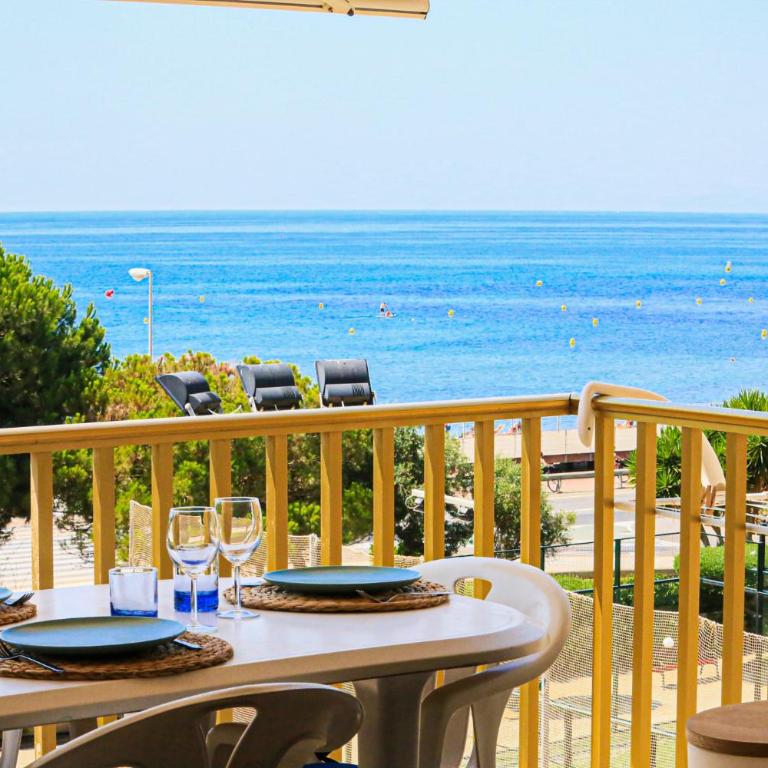 LITORAL COSTA DORADA - MACAPO Only families - Two-Bedroom Apartment - 26