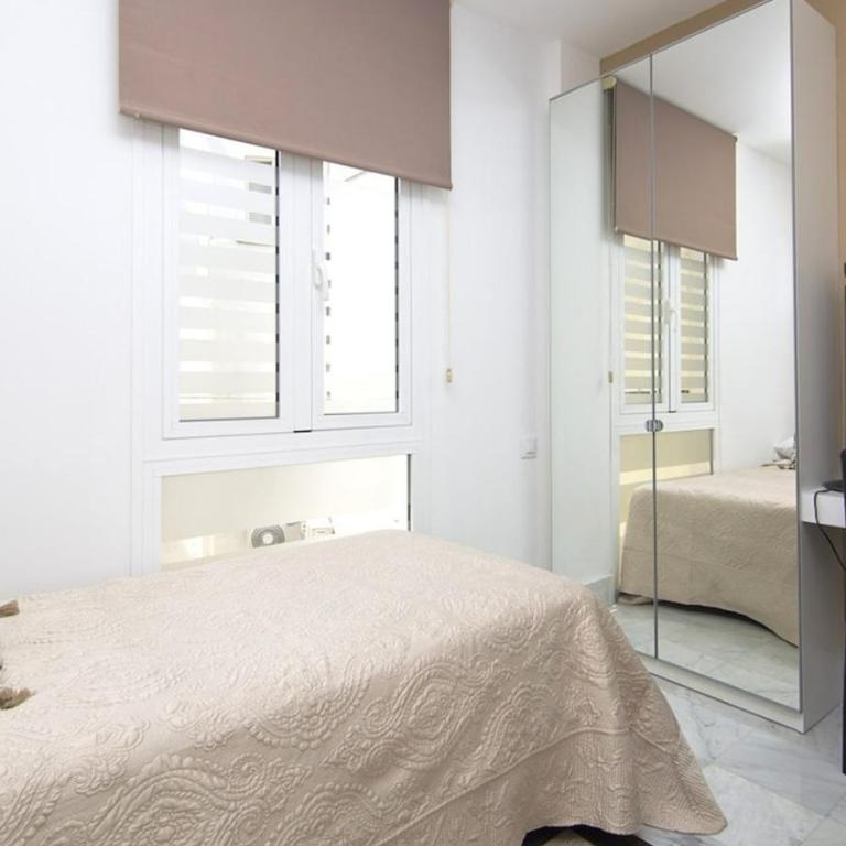Apartamento Embajadores -No Ascensor- - Three-Bedroom Apartment - 13