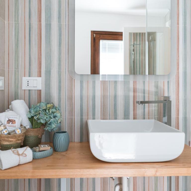 Acqua di Civita Beauty & Rooms IL PONTE - Camera Matrimoniale con Balcone - 9