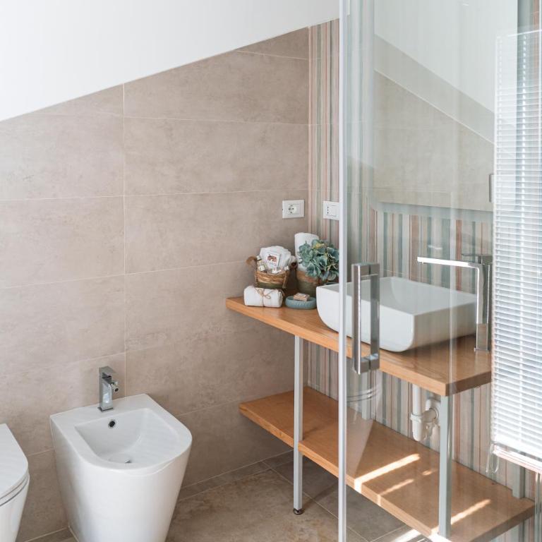 Acqua di Civita Beauty & Rooms IL PONTE - Camera Matrimoniale con Balcone - 20