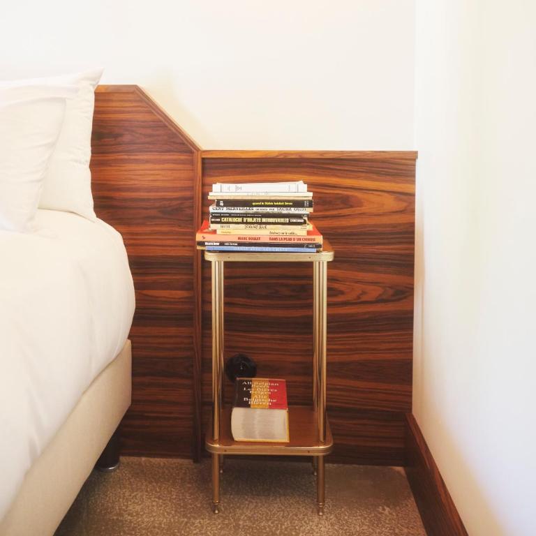 Hôtel Présent - 200m des Arènes - Encore Mieux - Chambre Double avec Balcon - 2