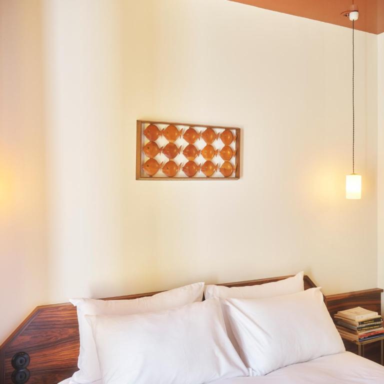 Hôtel Présent - 200m des Arènes - Encore Mieux - Chambre Double avec Balcon - 9