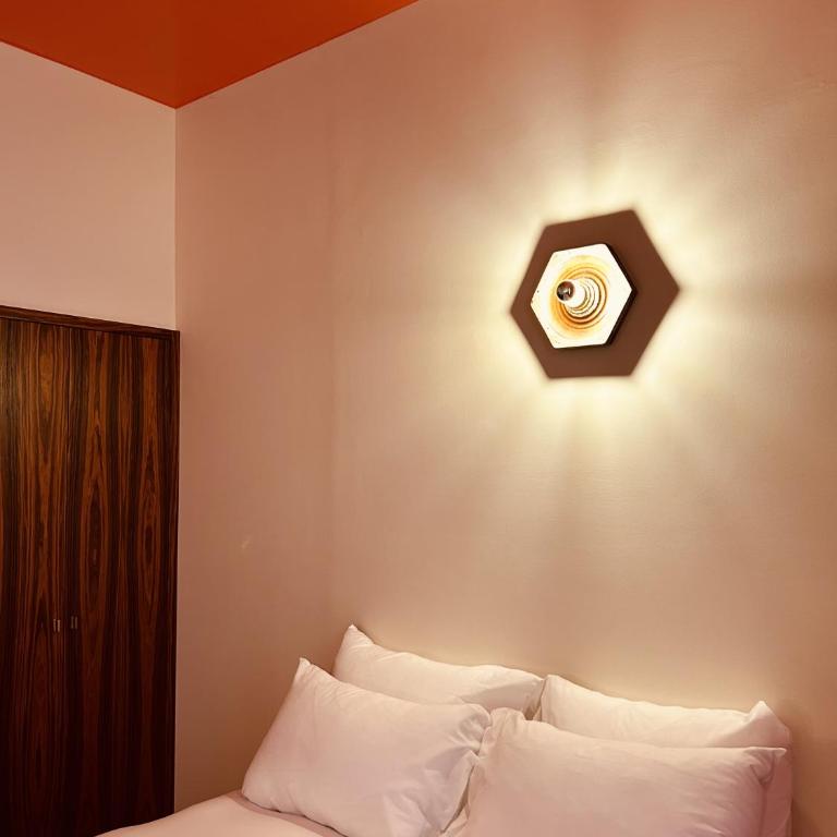 Hôtel Présent - 200m des Arènes - Encore Mieux - Chambre Double - Accessible aux Personnes à Mobilité Réduite - 5