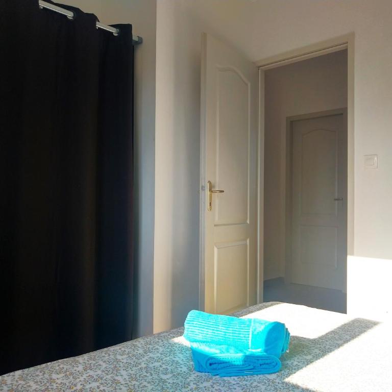 Le Clos Andrée - Charmante maison 8 personnes - 5 lits - Climatisation réversible RDC - Parking 3 véhicules - Garage - Zone Nord Montauban - Terrasse et jardin - Maison 3 Chambres - 21