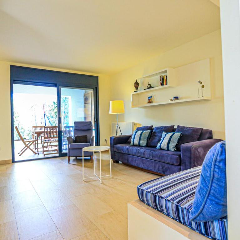 LITORAL COSTA DORADA - PASSEIG DEL MAR Only families - Three-Bedroom House - 12