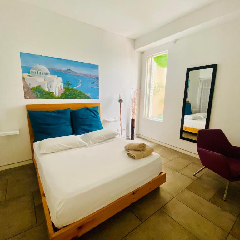 Oasis Cali Hostel - Standard Double Room with Shared Bathroom - 2