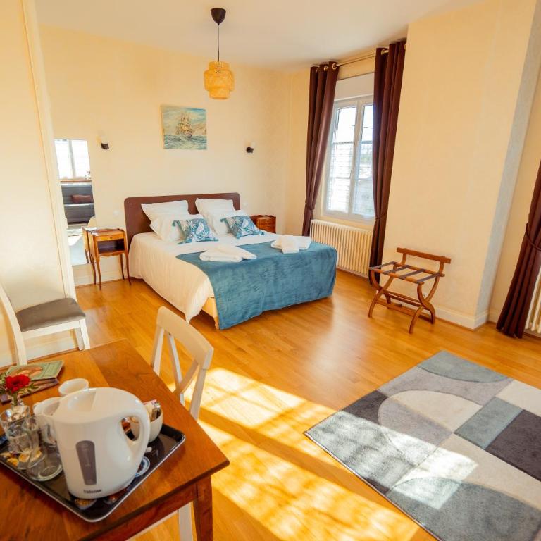 RELAIS SAINT JACQUES - Deluxe Quadruple Room - 2