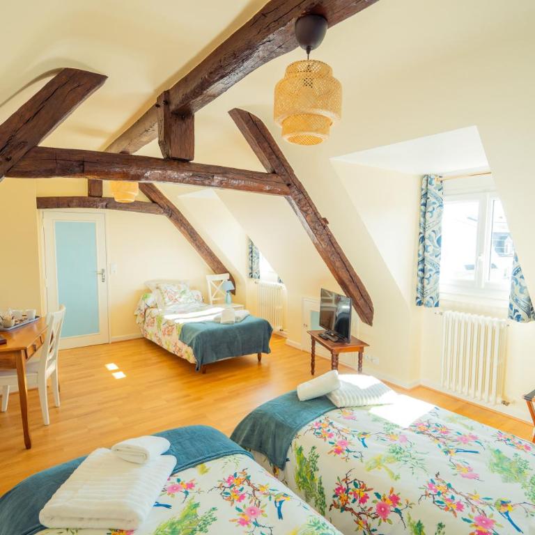 RELAIS SAINT JACQUES - Two-Bedroom Suite - 2